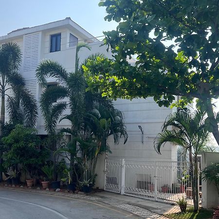 Villa 117 Prestige Silver Springs Chennai Bagian luar foto